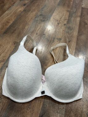 Victoria’s Secret bra